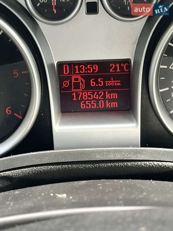 Внедорожник / Кроссовер Ford Kuga 2011 в Южноукраинске фото 8 Внедорожник / Кроссовер Ford Kuga 2011 в Южноукраинске