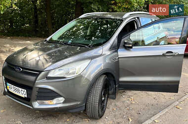 Внедорожник / Кроссовер Ford Kuga 2013 в 