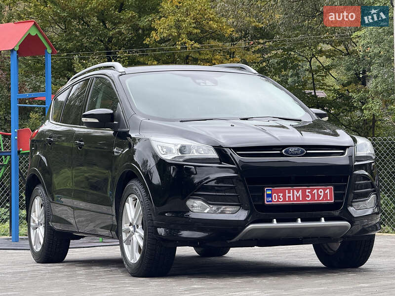 Внедорожник / Кроссовер Ford Kuga 2016 в Кременце