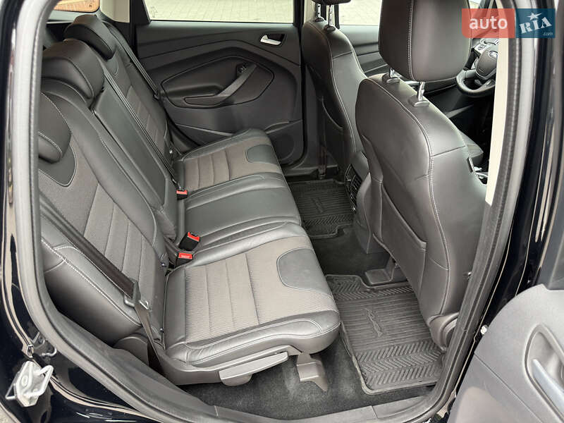 Внедорожник / Кроссовер Ford Kuga 2016 в Кременце