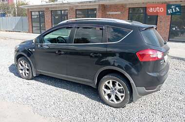 Внедорожник / Кроссовер Ford Kuga 2011 в 