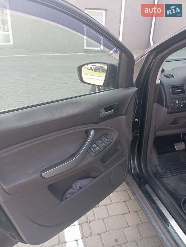 Внедорожник / Кроссовер Ford Kuga 2011 в Хмельницком