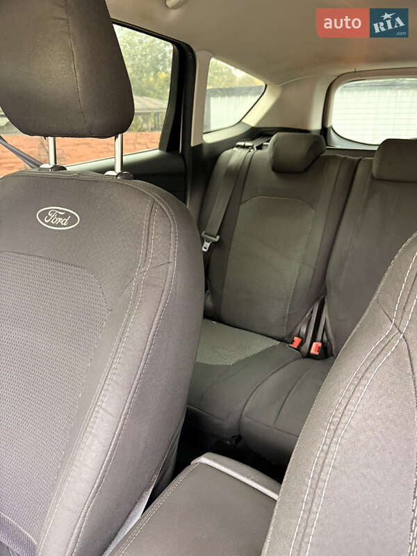 Внедорожник / Кроссовер Ford Kuga 2017 в Киеве фото 10 Внедорожник / Кроссовер Ford Kuga 2017 в Киеве