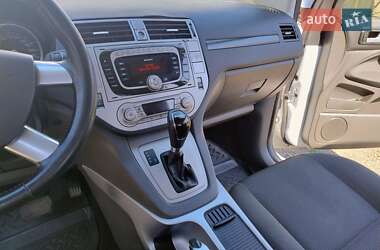 Внедорожник / Кроссовер Ford Kuga 2011 в 