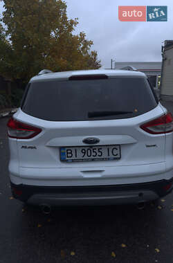 Позашляховик / Кросовер Ford Kuga 2013 в  фото 12 Позашляховик / Кросовер Ford Kuga 2013 в