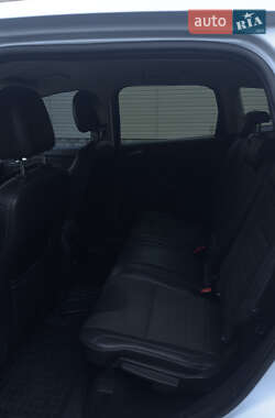 Позашляховик / Кросовер Ford Kuga 2013 в  фото 16 Позашляховик / Кросовер Ford Kuga 2013 в