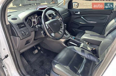 Позашляховик / Кросовер Ford Kuga 2011 в 