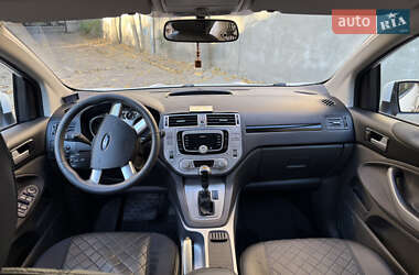Позашляховик / Кросовер Ford Kuga 2010 в  фото 9 Позашляховик / Кросовер Ford Kuga 2010 в