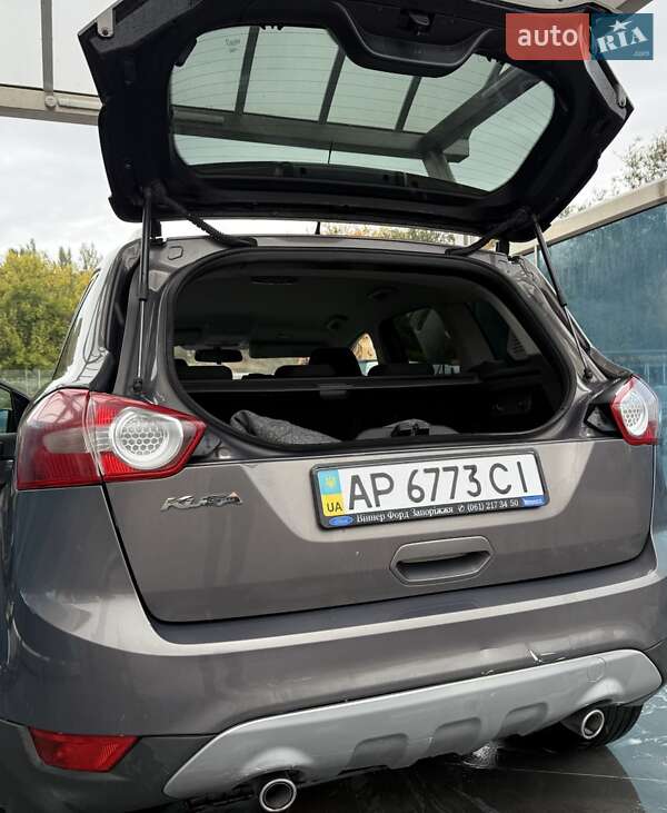 Внедорожник / Кроссовер Ford Kuga 2012 в Запорожье