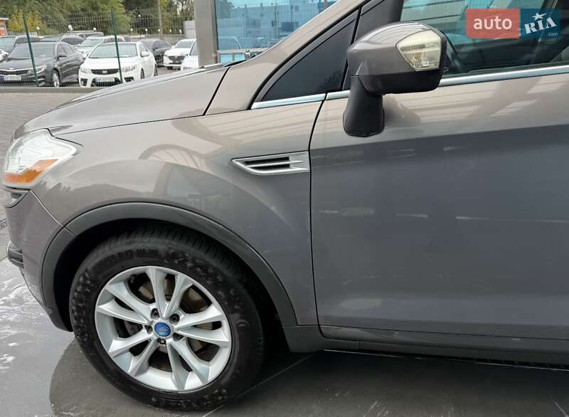 Внедорожник / Кроссовер Ford Kuga 2012 в Запорожье