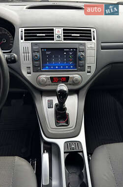 Внедорожник / Кроссовер Ford Kuga 2012 в 
