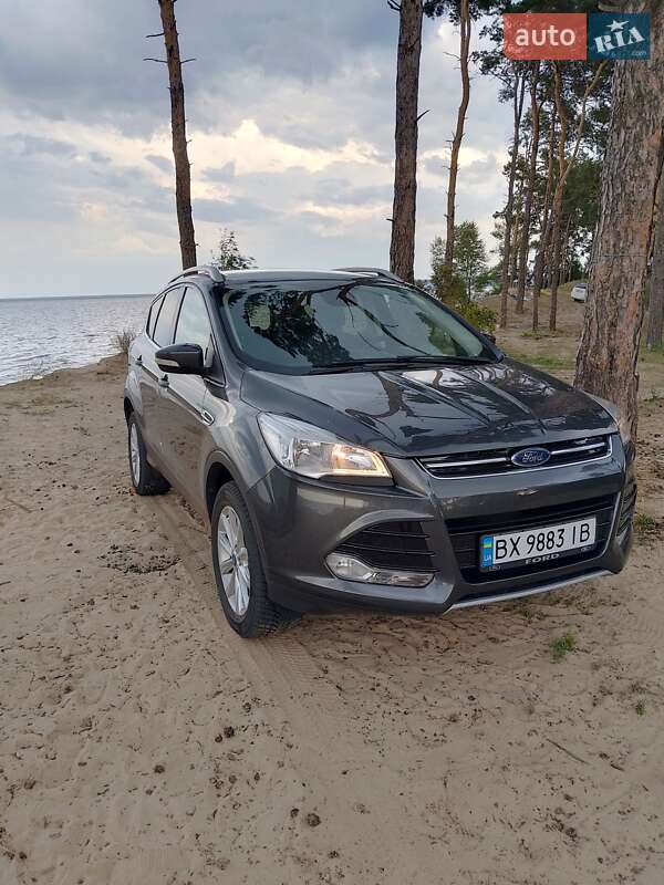 Внедорожник / Кроссовер Ford Kuga 2016 в Каменке фото 2 Внедорожник / Кроссовер Ford Kuga 2016 в Каменке