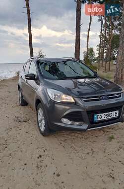 Внедорожник / Кроссовер Ford Kuga 2016 в 