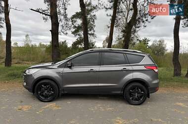 Внедорожник / Кроссовер Ford Kuga 2013 в 