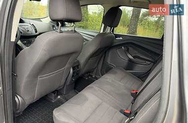 Внедорожник / Кроссовер Ford Kuga 2013 в 