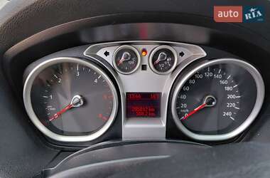 Позашляховик / Кросовер Ford Kuga 2011 в 