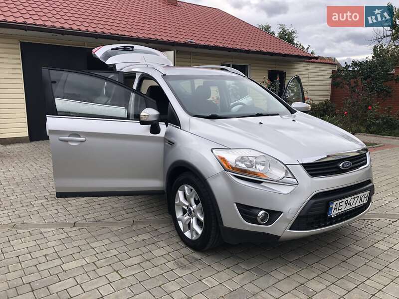 Позашляховик / Кросовер Ford Kuga 2011 в Одесі