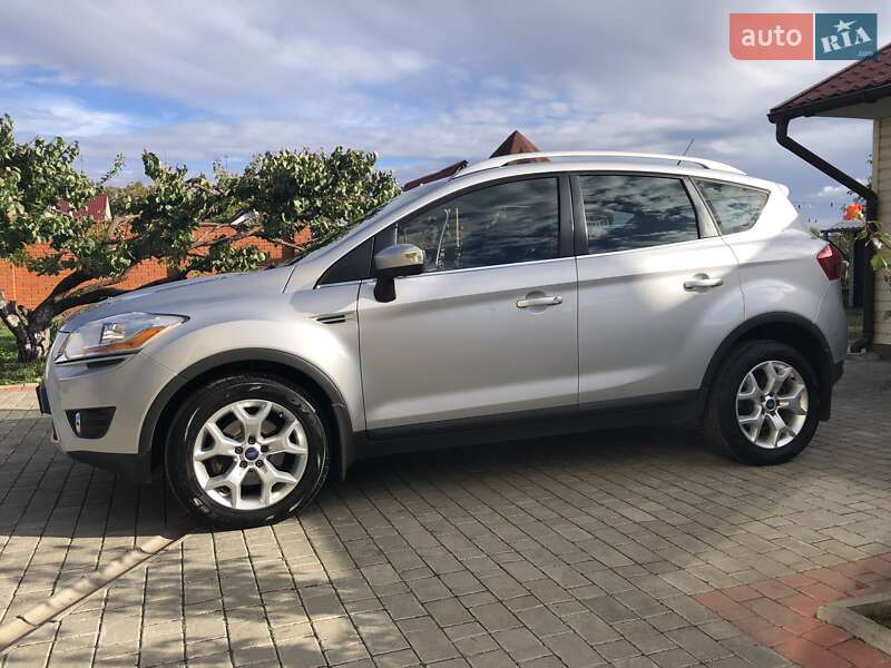 Позашляховик / Кросовер Ford Kuga 2011 в Одесі