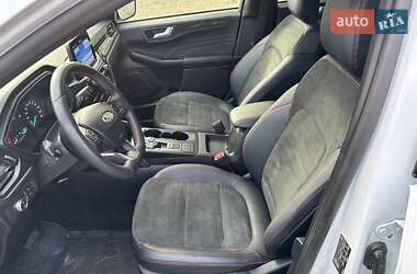 Позашляховик / Кросовер Ford Kuga 2023 в  фото 11 Позашляховик / Кросовер Ford Kuga 2023 в