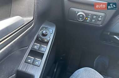 Позашляховик / Кросовер Ford Kuga 2023 в  фото 22 Позашляховик / Кросовер Ford Kuga 2023 в