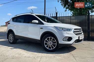 Позашляховик / Кросовер Ford Kuga 2019 в Києві