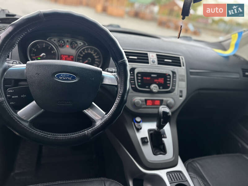 Внедорожник / Кроссовер Ford Kuga 2009 в Первомайске