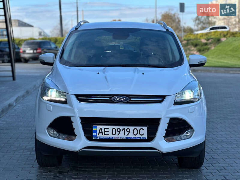 Внедорожник / Кроссовер Ford Kuga 2016 в Днепре