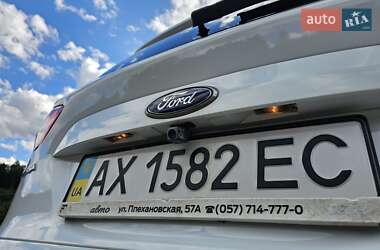 Внедорожник / Кроссовер Ford Kuga 2013 в 