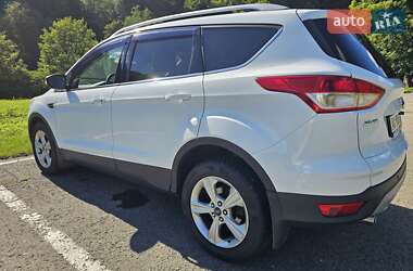 Внедорожник / Кроссовер Ford Kuga 2013 в 