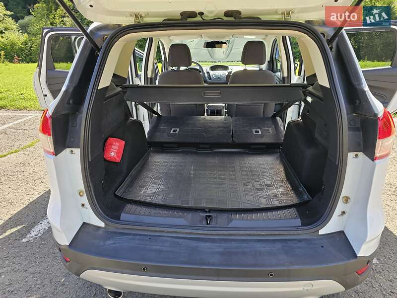 Позашляховик / Кросовер Ford Kuga 2013 в Львові
