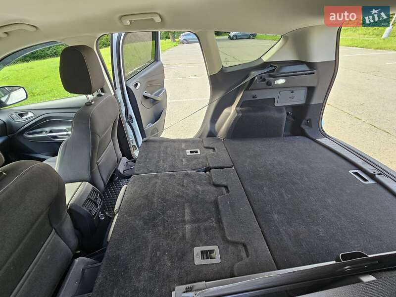 Позашляховик / Кросовер Ford Kuga 2013 в Львові