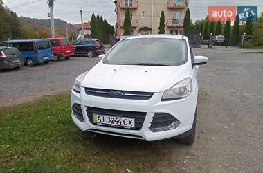 Внедорожник / Кроссовер Ford Kuga 2016 в Прилуках