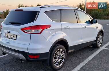 Позашляховик / Кросовер Ford Kuga 2013 в 