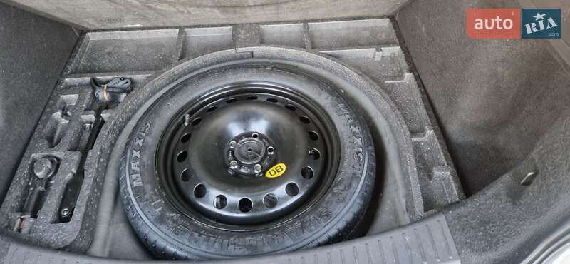 Внедорожник / Кроссовер Ford Kuga 2013 в Черновцах