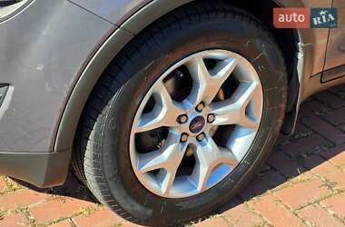 Позашляховик / Кросовер Ford Kuga 2012 в 