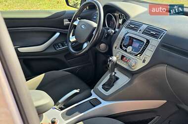 Позашляховик / Кросовер Ford Kuga 2012 в 