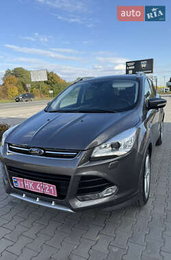 Внедорожник / Кроссовер Ford Kuga 2014 в Черновцах