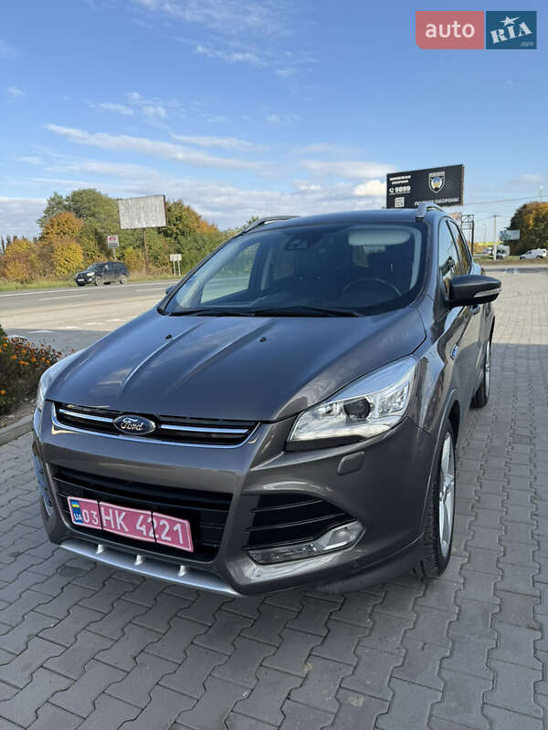 Позашляховик / Кросовер Ford Kuga 2014 в  фото Позашляховик / Кросовер Ford Kuga 2014 в