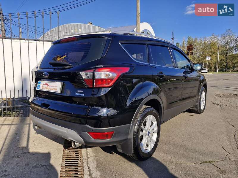 Позашляховик / Кросовер Ford Kuga 2019 в Миколаєві