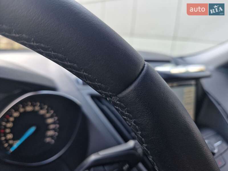 Позашляховик / Кросовер Ford Kuga 2019 в Миколаєві