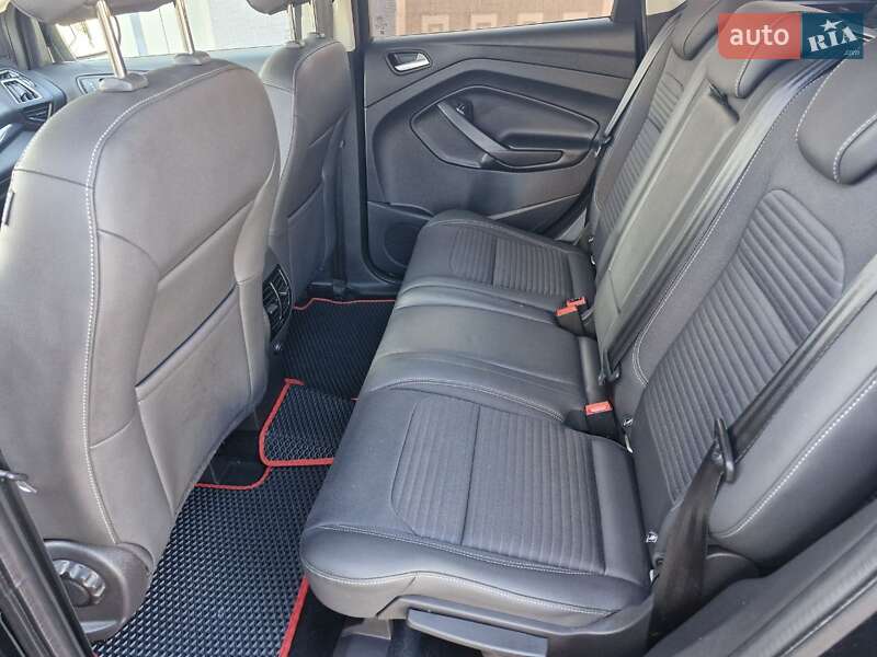 Позашляховик / Кросовер Ford Kuga 2019 в Миколаєві