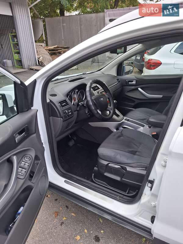 Позашляховик / Кросовер Ford Kuga 2010 в Києві