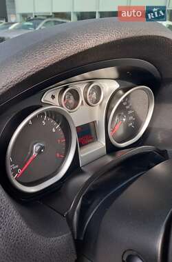 Внедорожник / Кроссовер Ford Kuga 2009 в 