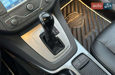 Позашляховик / Кросовер Ford Kuga 2010 в 