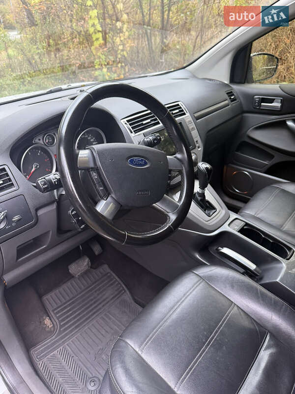 Позашляховик / Кросовер Ford Kuga 2012 в Києві