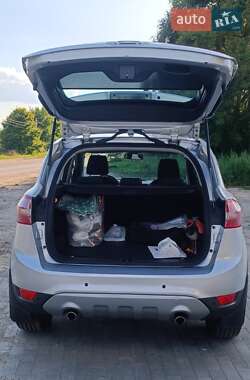 Позашляховик / Кросовер Ford Kuga 2012 в Києві