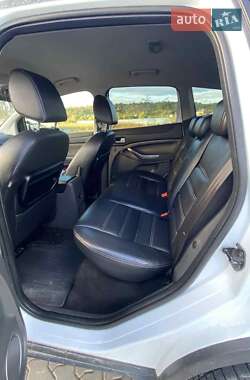 Внедорожник / Кроссовер Ford Kuga 2011 в 