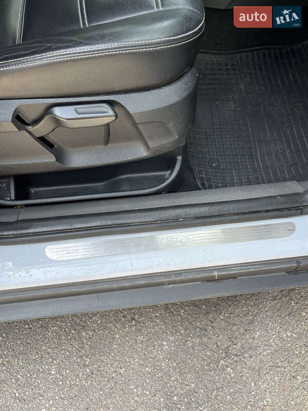 Внедорожник / Кроссовер Ford Kuga 2011 в Чернигове