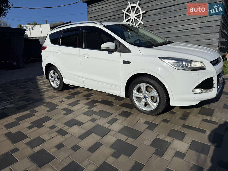 Позашляховик / Кросовер Ford Kuga 2014 в Славському