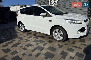 Внедорожник / Кроссовер Ford Kuga 2014 в 